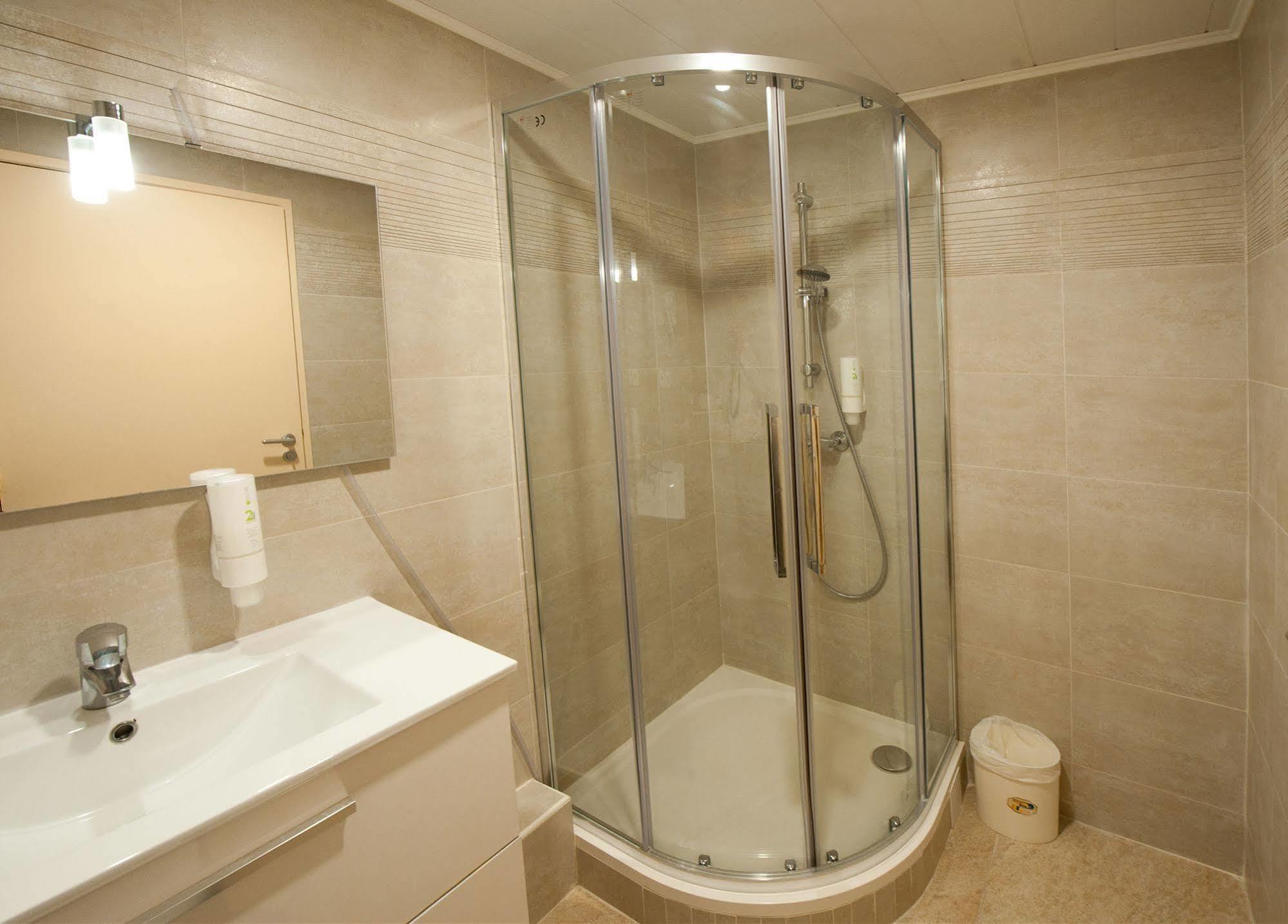 Milton Hotel Neuilly-Plaisance Dış mekan fotoğraf