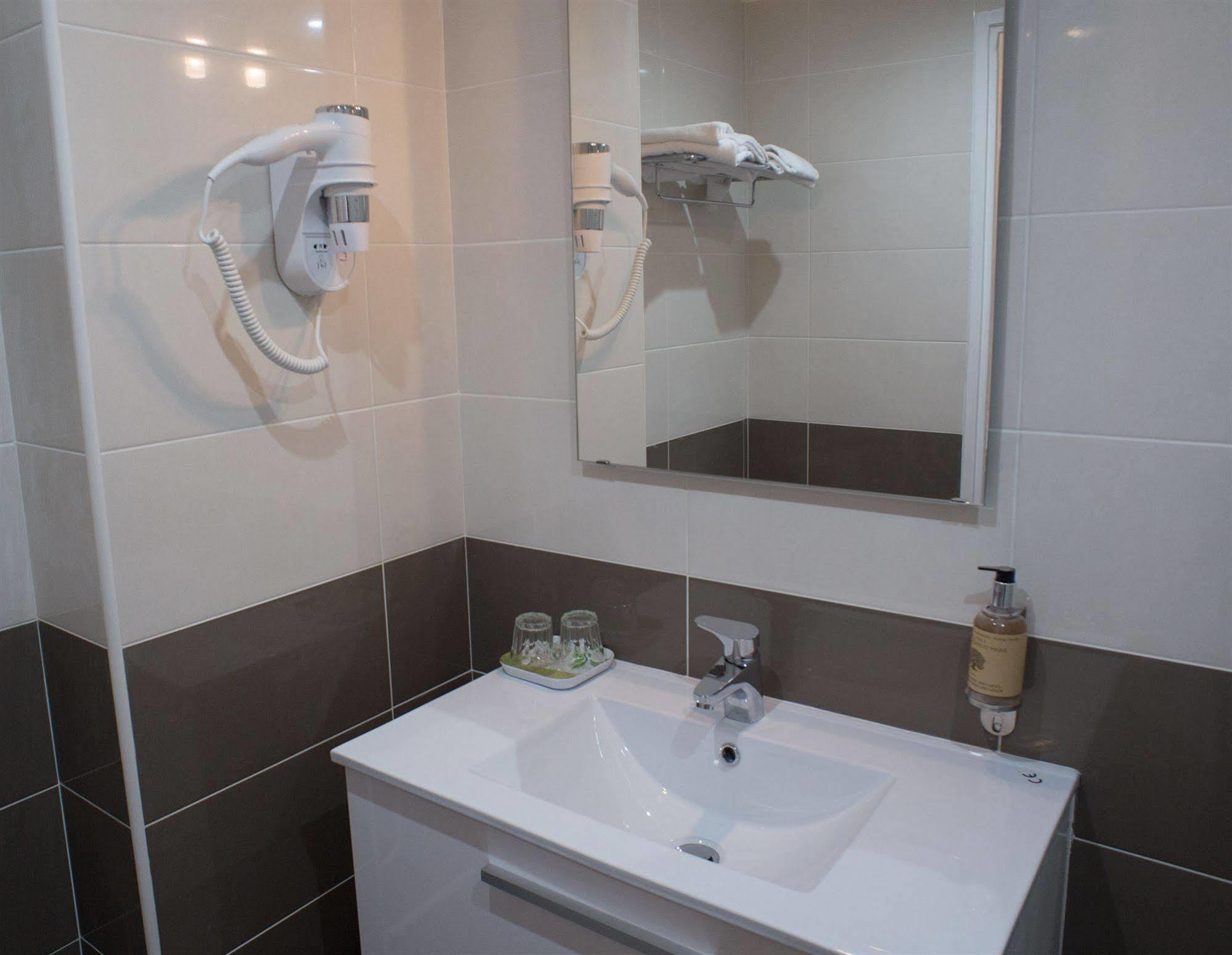 Milton Hotel Neuilly-Plaisance Dış mekan fotoğraf