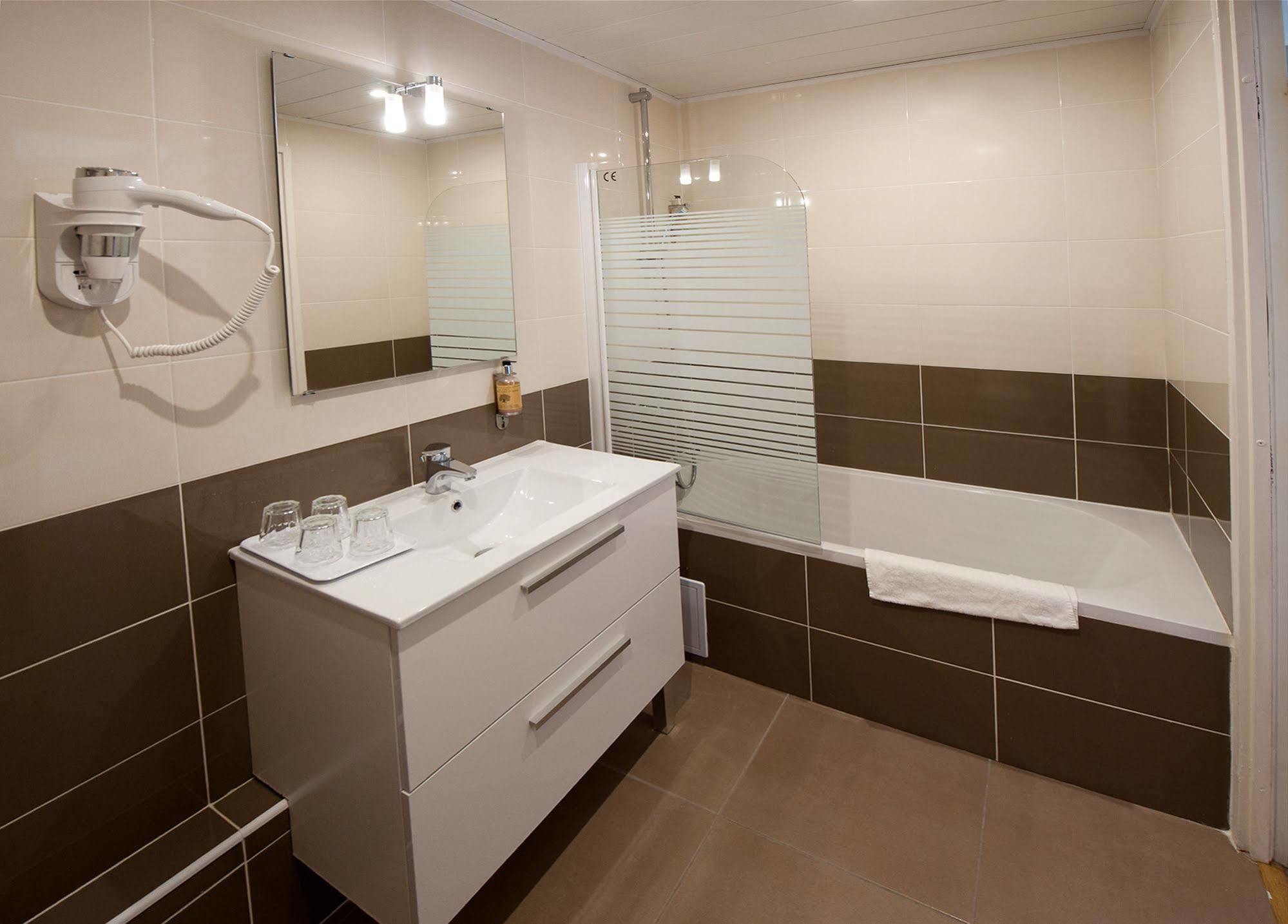 Milton Hotel Neuilly-Plaisance Dış mekan fotoğraf